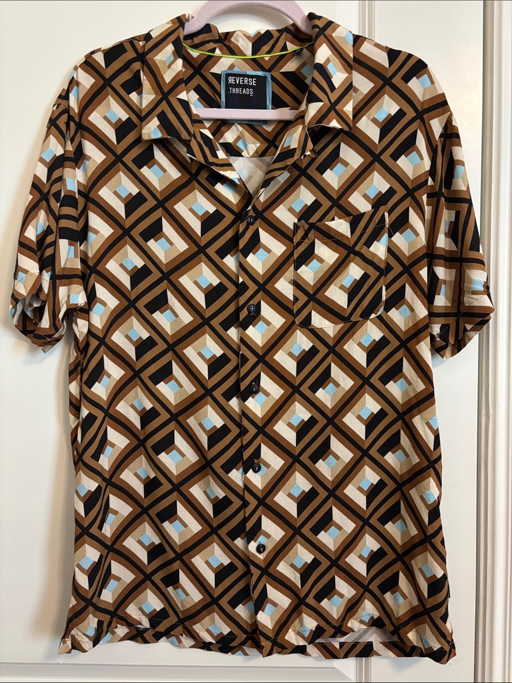Reverse Threads Women’s  Short Sleeve Geometric Print Shirt - Brown/Black. LG
